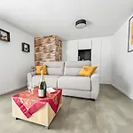 Apartamento Moderne, Cosy, Parking, Parfait En Duo *