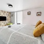 Moderne, Cosy, Parking, Parfait En Duo