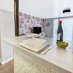 Moderne, Cosy, Parking, Parfait En Duo Geispolsheim