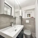 Moderne, Cosy, Parking, Parfait En Duo Apartamento