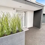 Apartamento Moderne, Cosy, Parking, Parfait En Duo