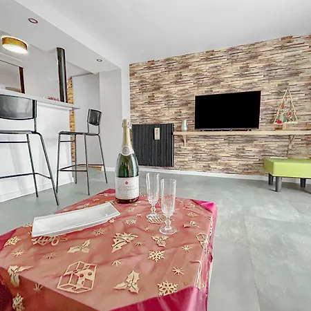 Moderne, Cosy, Parking, Parfait En Duo