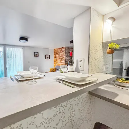 Moderne, Cosy, Parking, Parfait En Duo * Geispolsheim