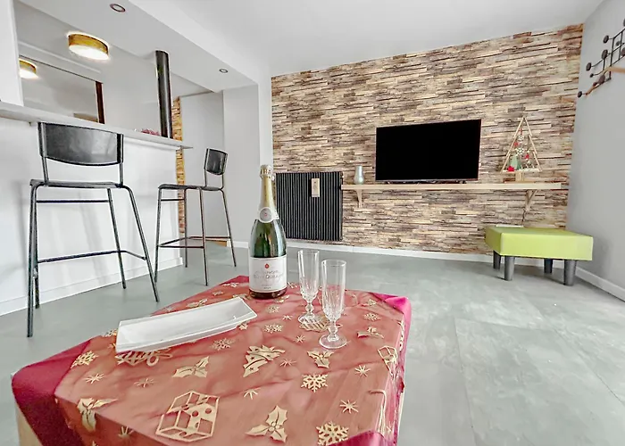 Moderne, Cosy, Parking, Parfait En Duo