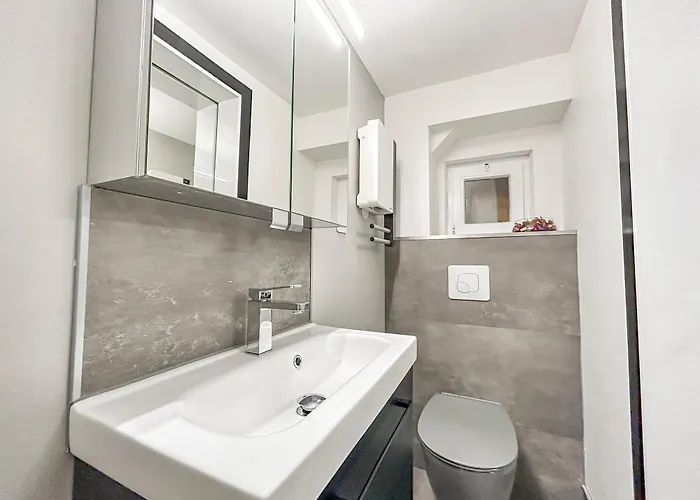 Moderne, Cosy, Parking, Parfait En Duo Apartment